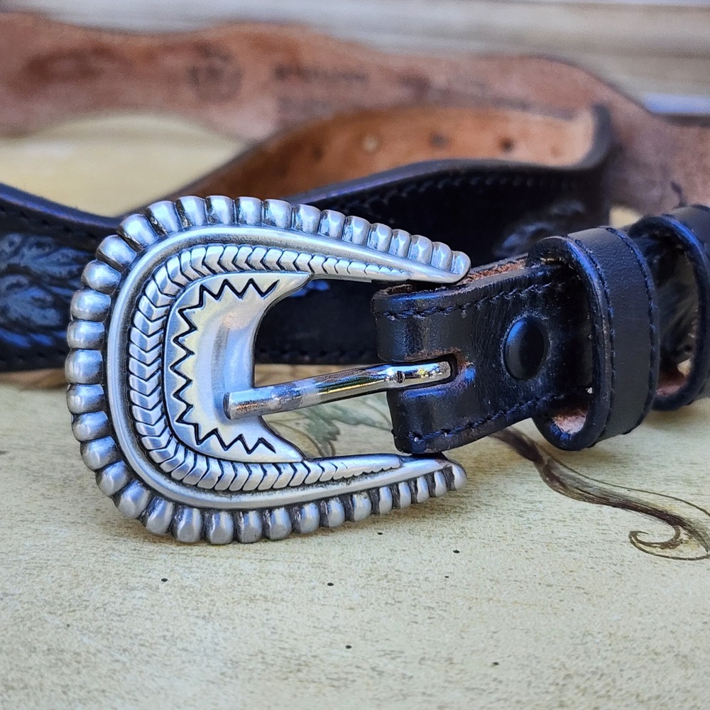Vintage Silver Creek Sz 30 Black Leather Tooled Floral Western Belt Feminine